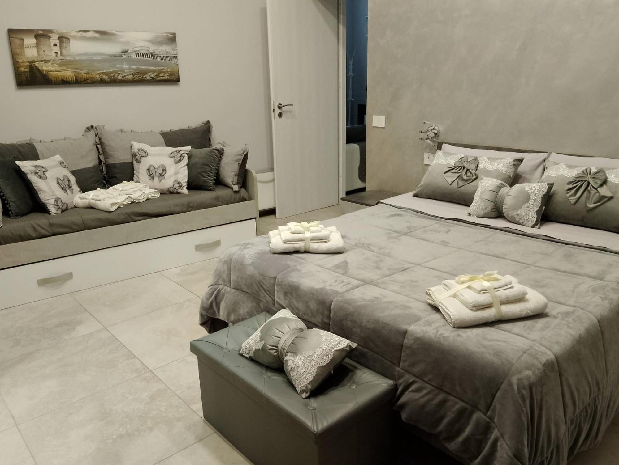 Mary House Napoli Centro Apartment Exterior photo